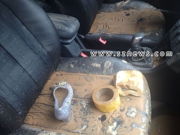 南山區(qū)留仙大道低洼地積水迅速上漲約3米，致1小車內(nèi)女司機(jī)受困死亡。車內(nèi)照