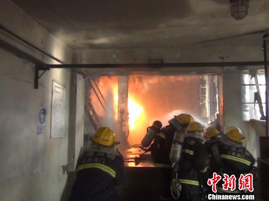 江蘇海門一化工企業(yè)發(fā)生爆燃事故致1死2傷(圖)
